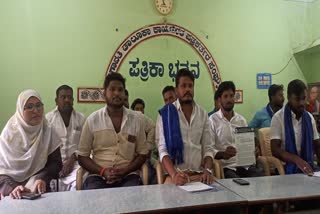 dalit-organizations-appeal-to-cm-for-execution-of-the-rape-accused-in-gangavati