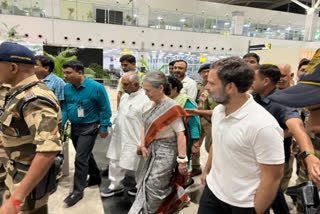 Sonia Gandhi, Rahul Gandhi's flight makes emergency landing in Madhya Pradesh