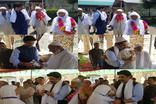 dc-anantnag-welcomes-ist-batch-of-hajis-in-district