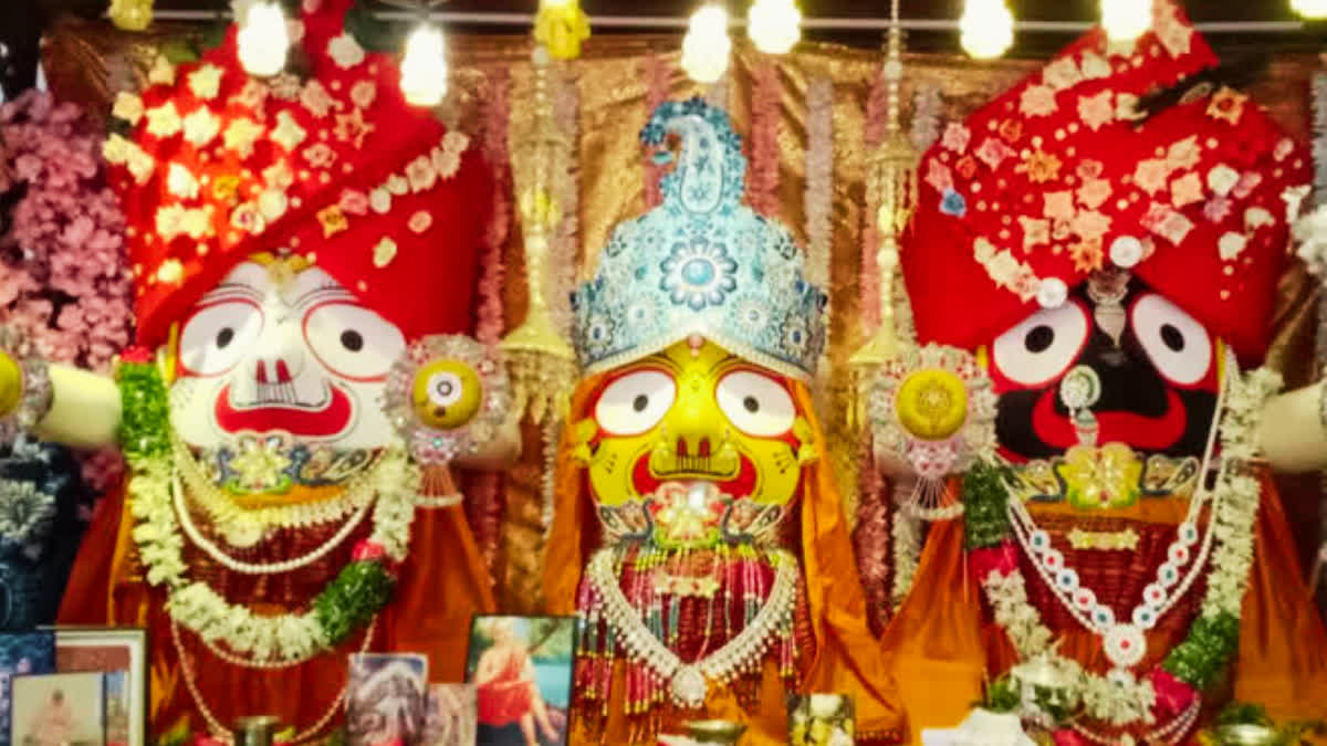 Know The Different Types of Veshas and Flower Decorations of Lord Jagannath