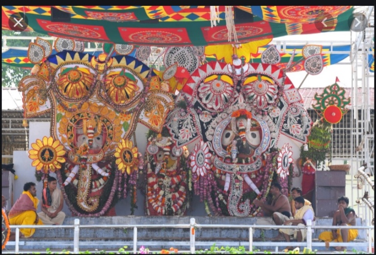 Know The Different Types of Veshas and Flower Decorations of Lord Jagannath