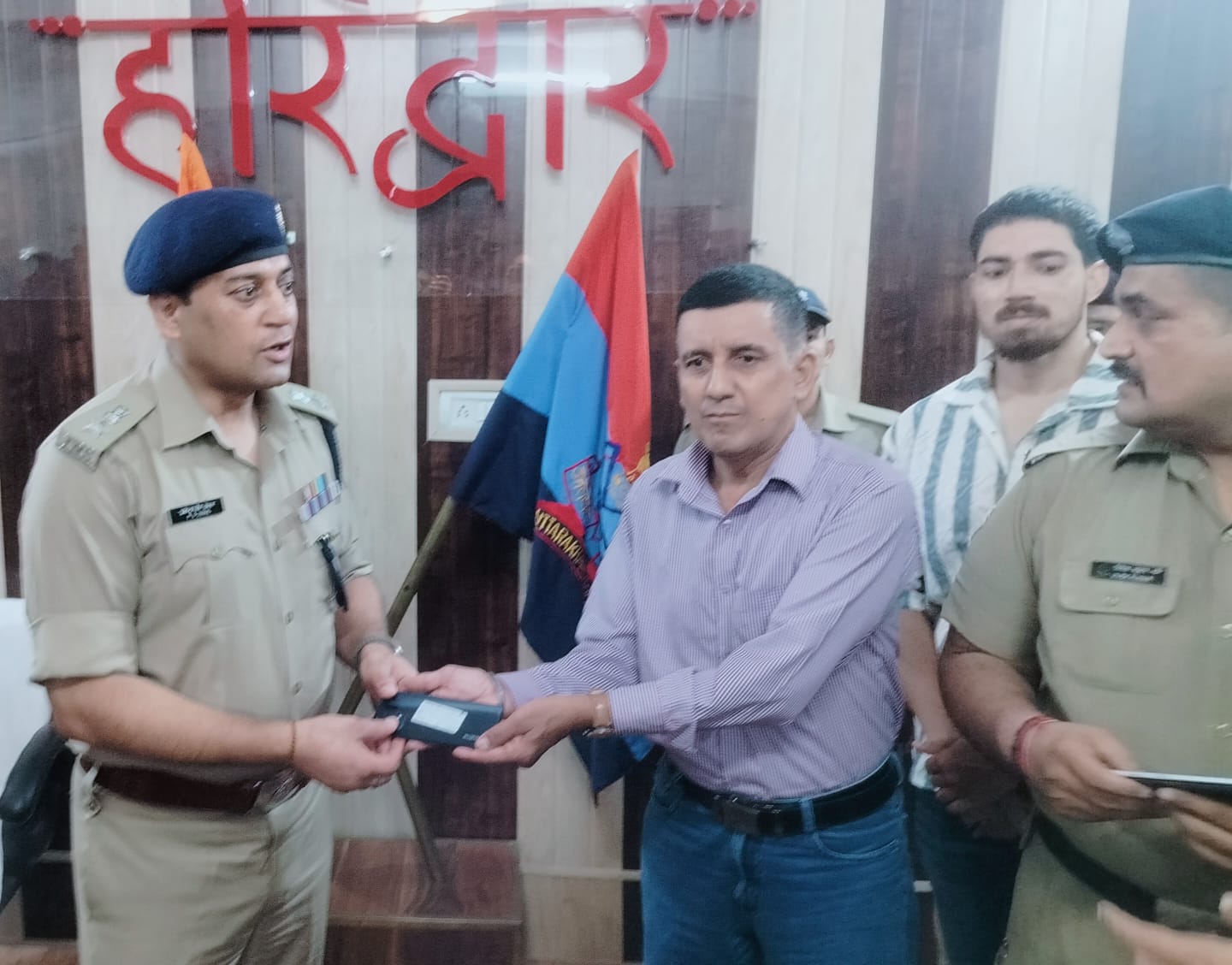 Police Recovered Lost Mobiles in Haridwar