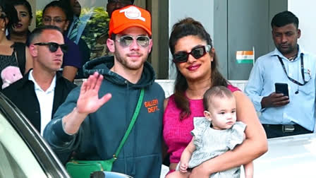 Priyanka Chopra Jonas Turns 42: Sneak Peek into Desi Girl's Posts Featuring Her 'Angels' Malti Marie and Nick Jonas