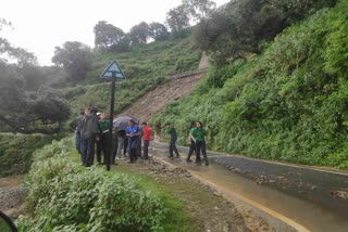 Debris came on Pauri road