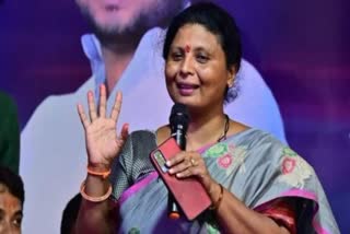 Sushma Andhare Criticized Devendra Fadnavis