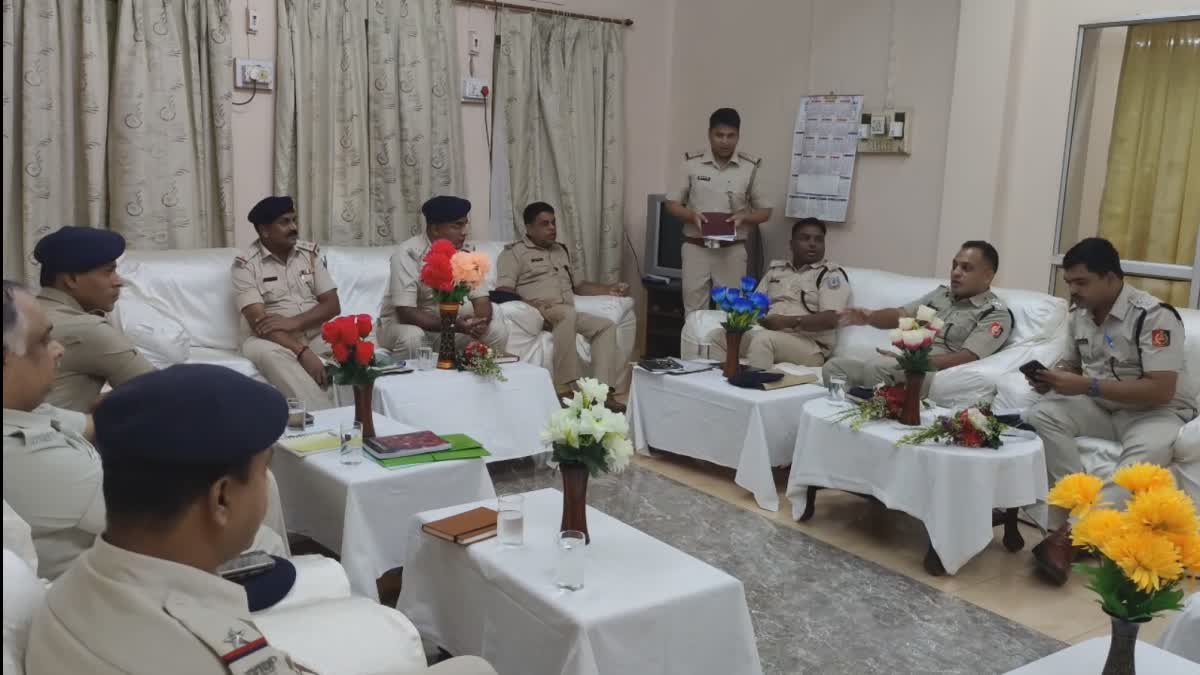 meeting-of-bengal-and-jharkhand-police-officers-regarding-assembly-elections