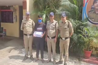 YOUTH ARREST WITH GUN VIKASNAGAR