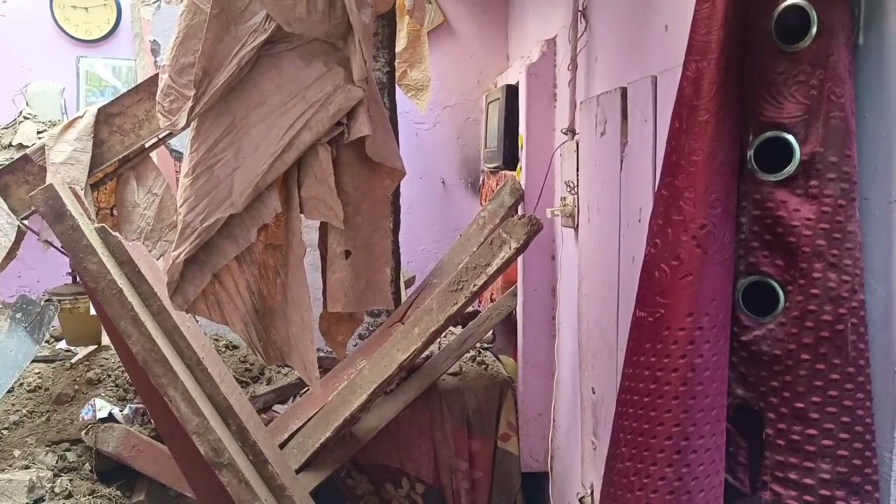 Family buried under roof collapse in Kurukshetra Eight year old girl dies