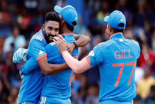 Mohammed Siraj  Mohammed Siraj Dedicates Prize Money  Mohammed Siraj Ground Staffs Sri lanka  Asia Cup 2023  Asia Cup 2023 Mohammed Siraj  മുഹമ്മദ് സിറാജ്  മുഹമ്മദ് സിറാജ് പ്ലെയര്‍ ഓഫ്‌ ദി മാച്ച്  മുഹമ്മദ് സിറാജ് ശ്രീലങ്കന്‍ ഗ്രൗണ്ട് സ്റ്റാഫ്  ഏഷ്യ കപ്പ് ഫൈനല്‍ 2023  ഇന്ത്യ ശ്രീലങ്ക ഏഷ്യ കപ്പ് ഫൈനല്‍