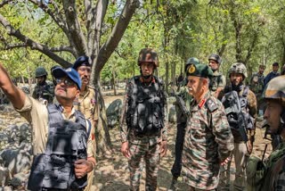 Northern Army commander Upendra Dwivedi at Kokernag encounter site