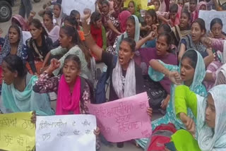 The students of Mansa College staged a protest outside the DC office