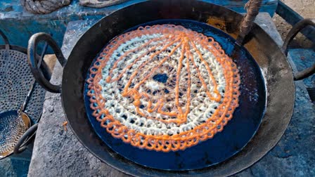 Famous Jumbo Jalebi