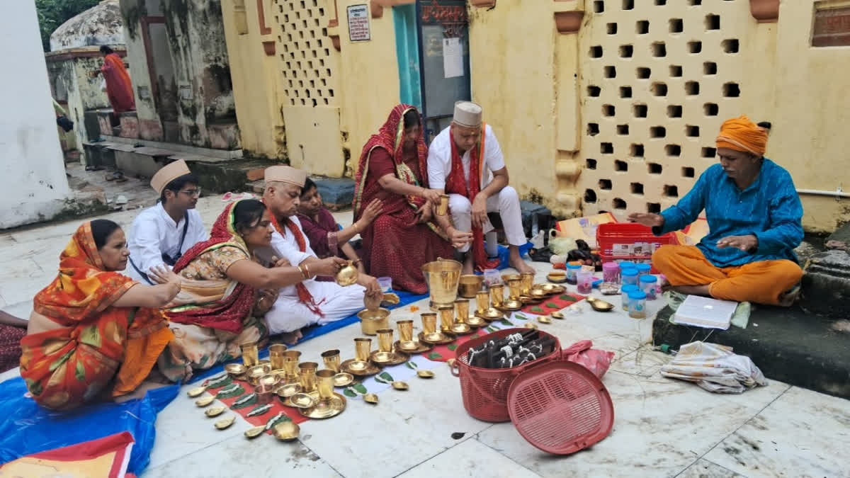 Thousands Gather In Bihar's Gaya For Pitru Paksha Fair, Seek Ancestors' Salvation