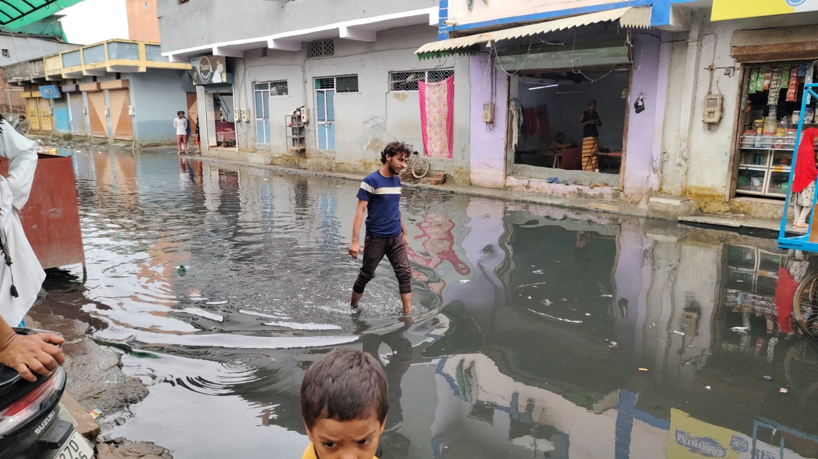 People are worried about dirty water in Behrampura area of ​​Ahmedabad