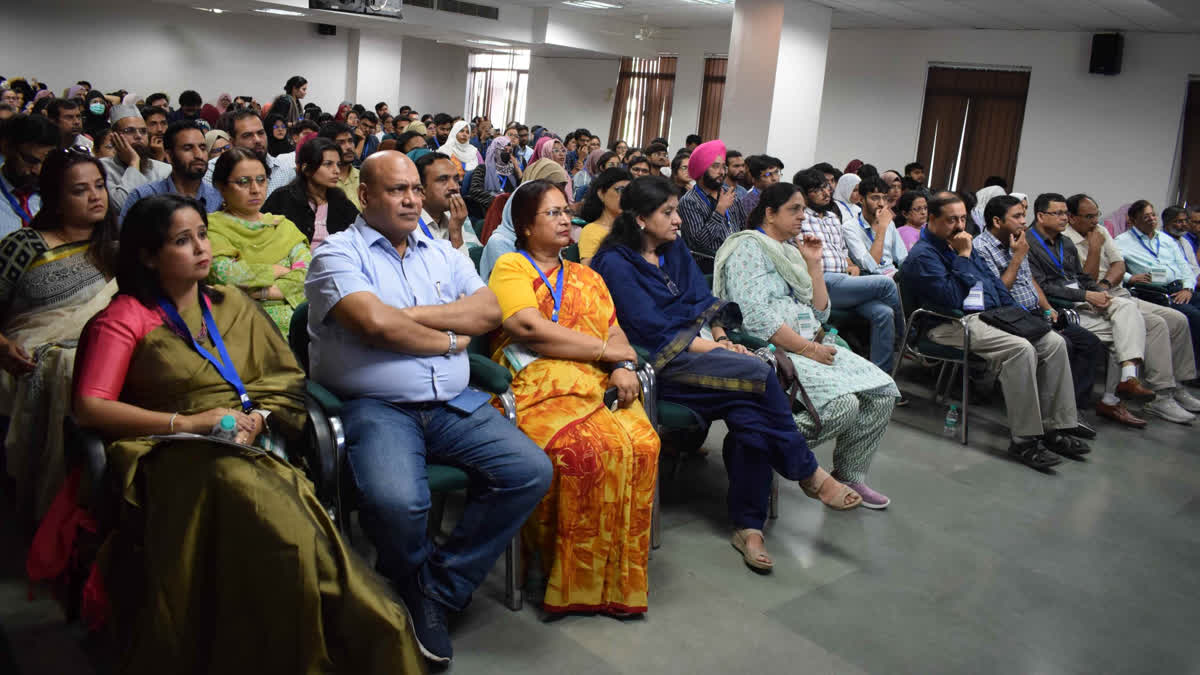 جامعہ ملیہ اسلامیہ میں ’کرینٹ ایرا ان بایوانفارمیٹکس ‘ کے عنوان سے دو روزہ سمپوزیم کا انعقاد