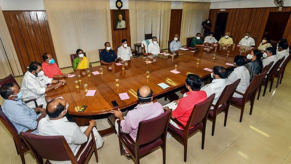 Etv Bharat kerala cabinet announces cash award for Asian games medal winners from Kerala  Kerala Cabinet Meeting  Cash Award Announced For Asian Games Winners  Kerala Asian Games Medalists  ഏഷ്യന്‍ ഗെയിംസ് ജേതാക്കള്‍  Cash Award For Asian Games Winners  Kerala Cabinet Meeting Decision  Cabinet Meeting Decision