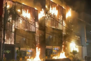 Blaze in Kirti Nagar furniture store, 17 fire tenders rushed