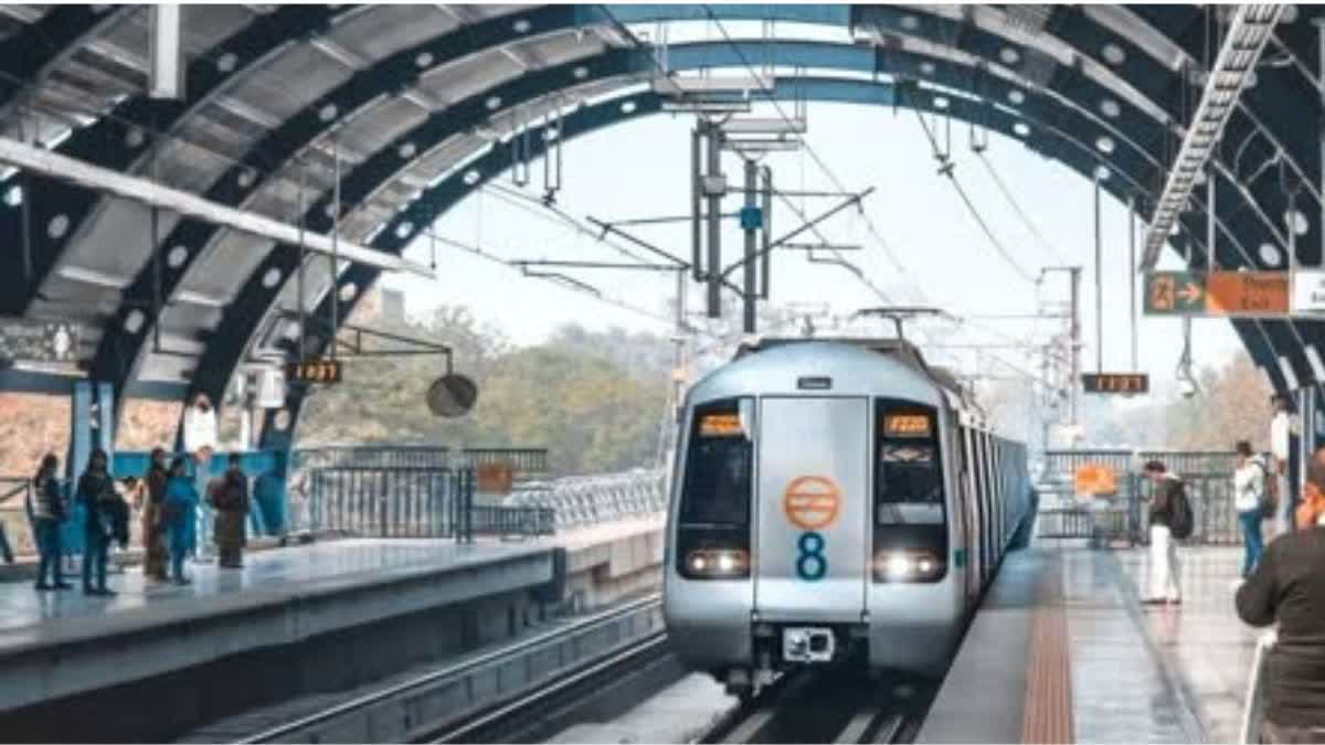 फेस्टिव सीजन में अतिरिक्त ट्रेनें चलाएगा DMRC