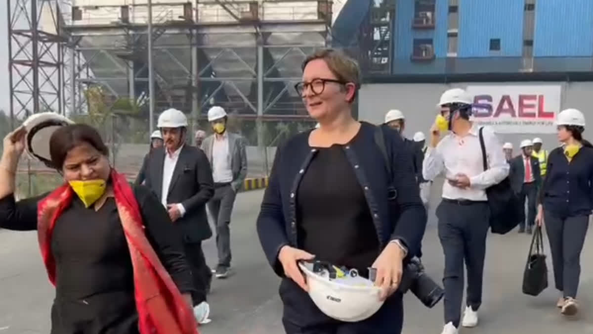 Norwegian Minister and delegation visited the plant of generates electricity from straw in ferozpur