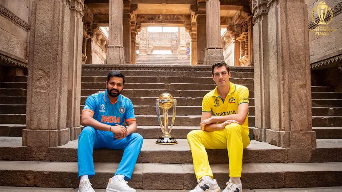 विश्व कप 2023 के फाइनल से पहले रोहित और कमिंस ने ट्रॉफी के साथ कराया