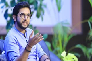 Etv BharatAditya Thackeray  Shiv Sena UBT  Delisle Road Bridge  Delisle Road Bridge illegally inaugurated  Police Case Against Aditya Thackeray  ശിവസേന ഉദ്ധവ് താക്കറെ വിഭാഗം  ആദിത്യ താക്കറെ  ആദിത്യ താക്കറെക്കെതിരെ കേസ്  മുംബൈ മുൻസിപ്പിൽ കോർപ്പറേഷന്‍  മുംബൈ പൊലീസ്  ഡെലിസ്‌ലെ പാലം