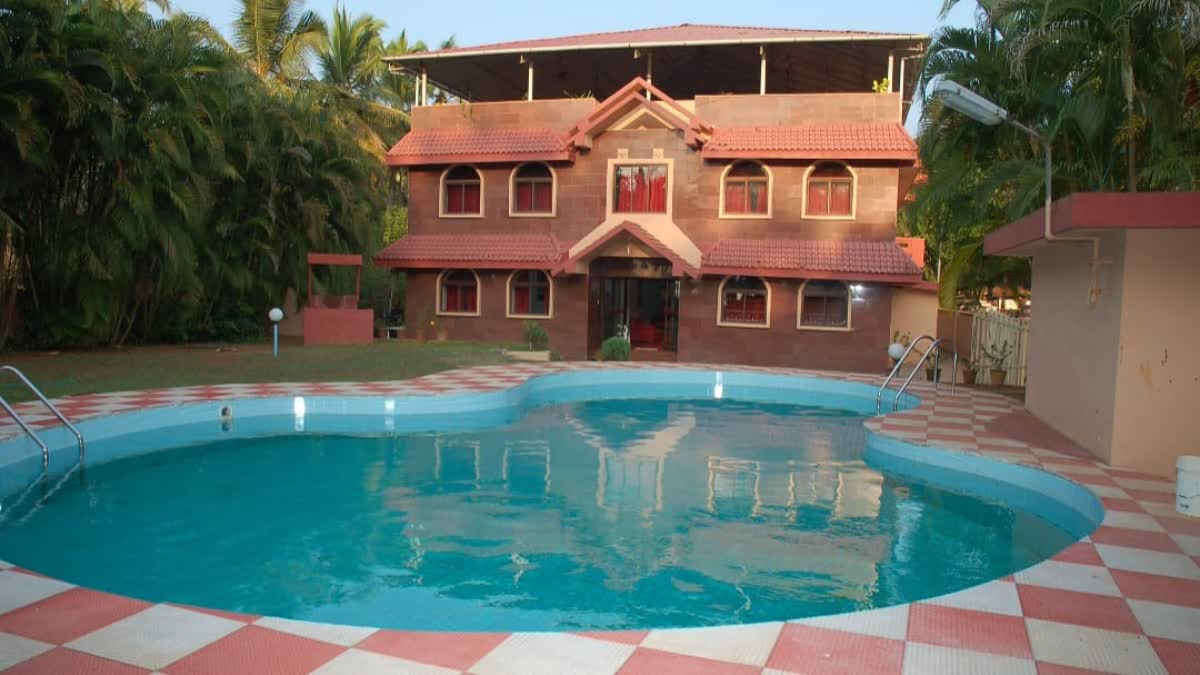 ರೆಸಾರ್ಟ್ ಈಜುಕೊಳದಲ್ಲಿ ಯುವತಿಯರು ಸಾವು Mangaluru resort Girl drown in swimming pool