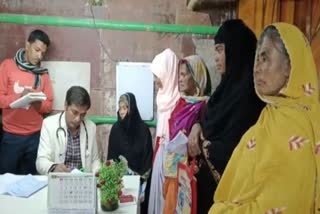 سندیش کھالی میں ڈاکٹر فاروق حسین غریبوں کا مسیحا