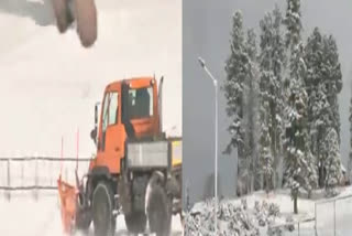 Gulmarg administration took out the tourists trapped in the snow