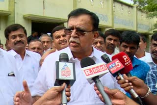 Etv Bharatcooperation-minister-kn-rajanna-reaction-on-compensation-distribute-as-acre