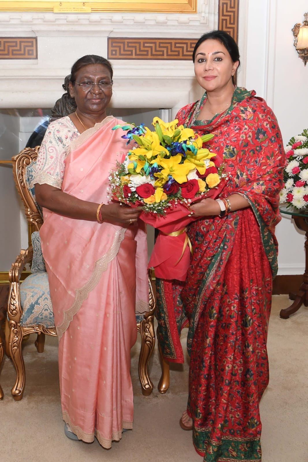 Diya Kumari  with President
