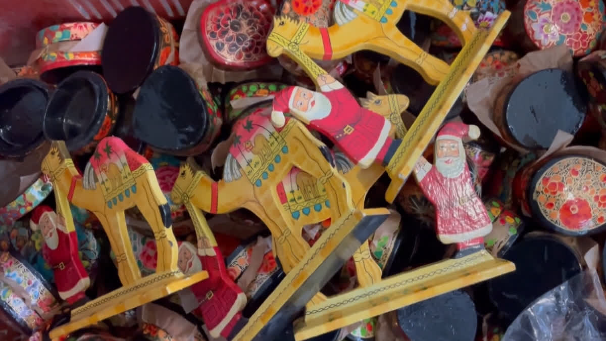 Kashmiri Artisans Struggle As Global Crisis Hits Demand For Papier-Mache Christmas Decorations