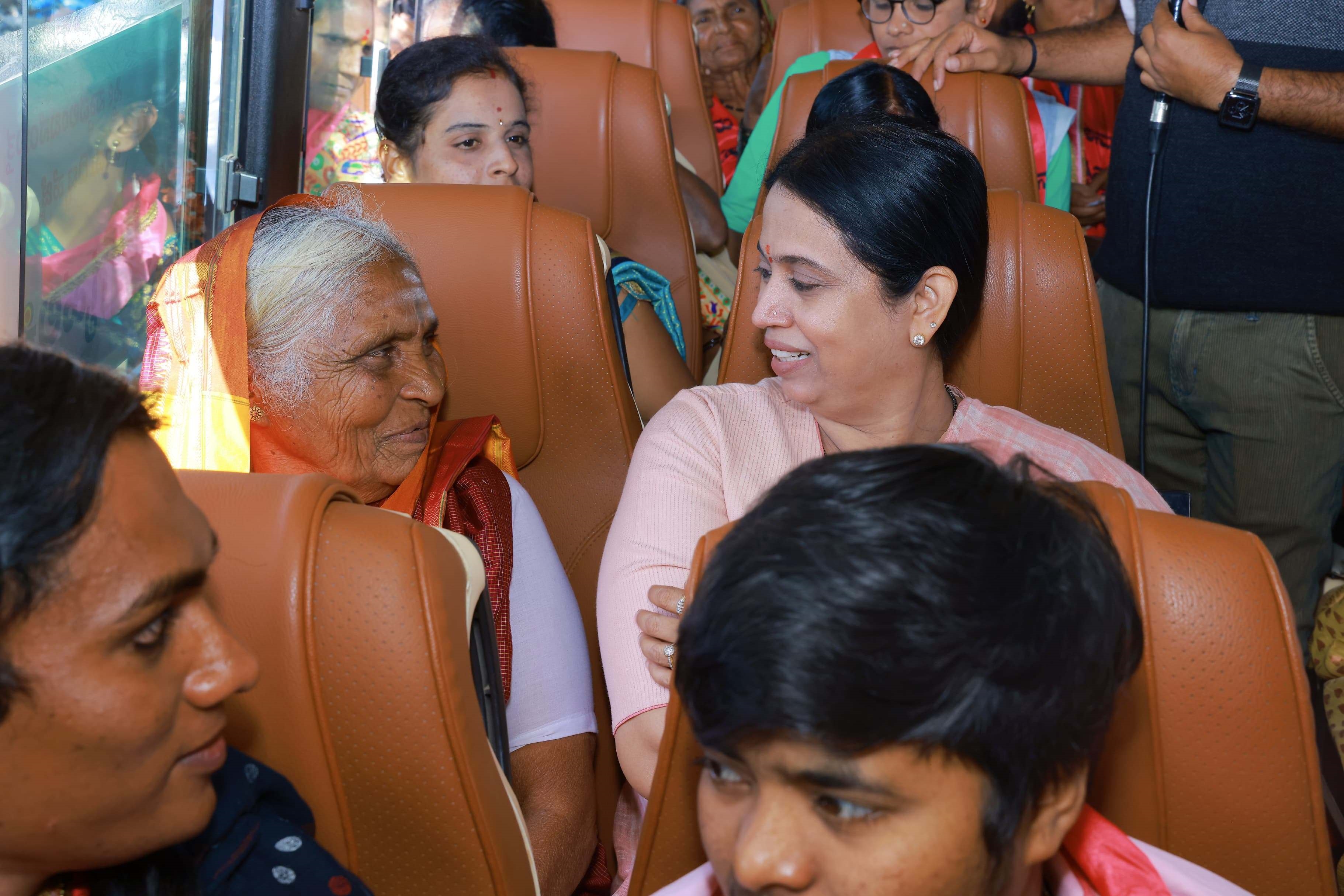 GRUHALAKSHMI YOJANA  GRUHALAKSHMI BENEFICIARY WOMEN  BELAGAVI  LAKSHMI HEBBALKAR