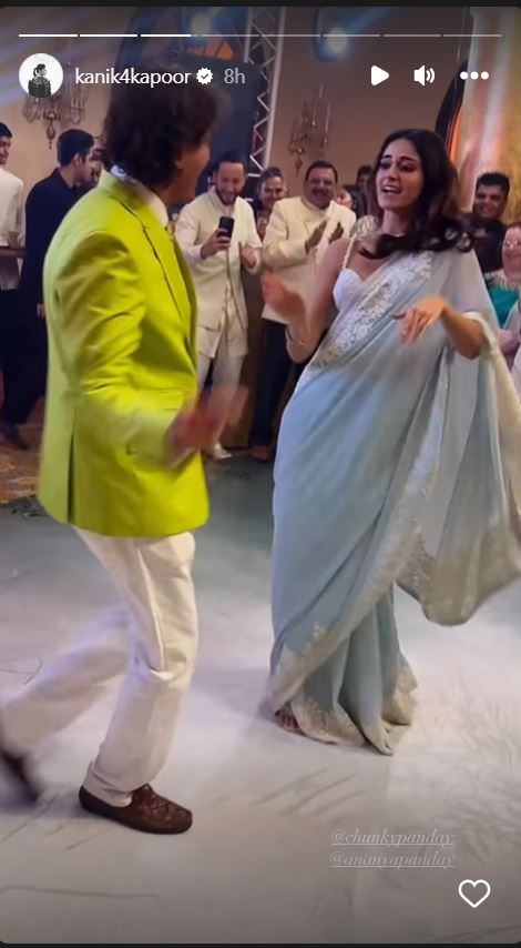 Ananya can be seen grooving to the song 'Saat Samundar Paar' along with her father Chunky Panday