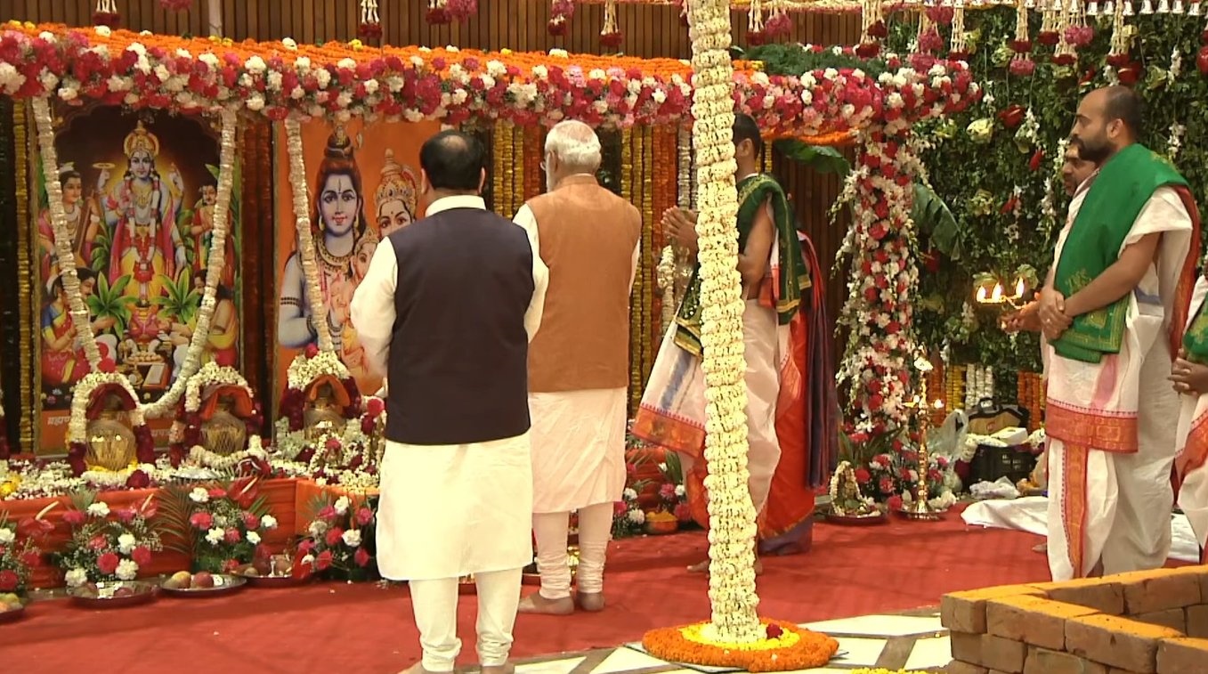 prime-minister-narendra-modi-speesh-in-extension-of-bjp-headquarters-event