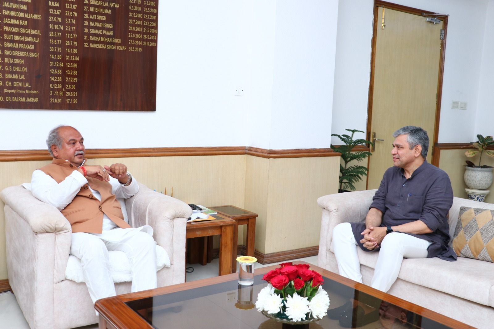 Narendra Singh Tomar meet Union Railway Minister Ashwini Vaishnav