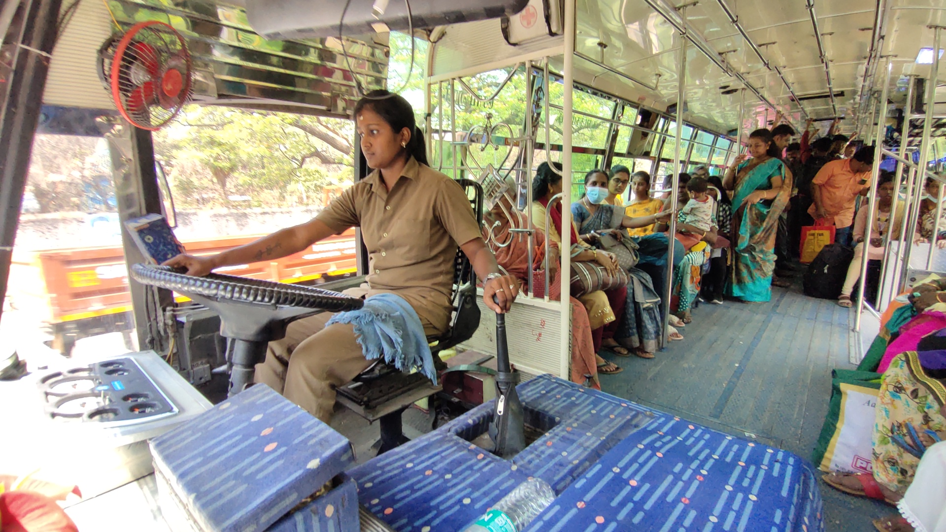 tamilanadu female bus driver sharmila