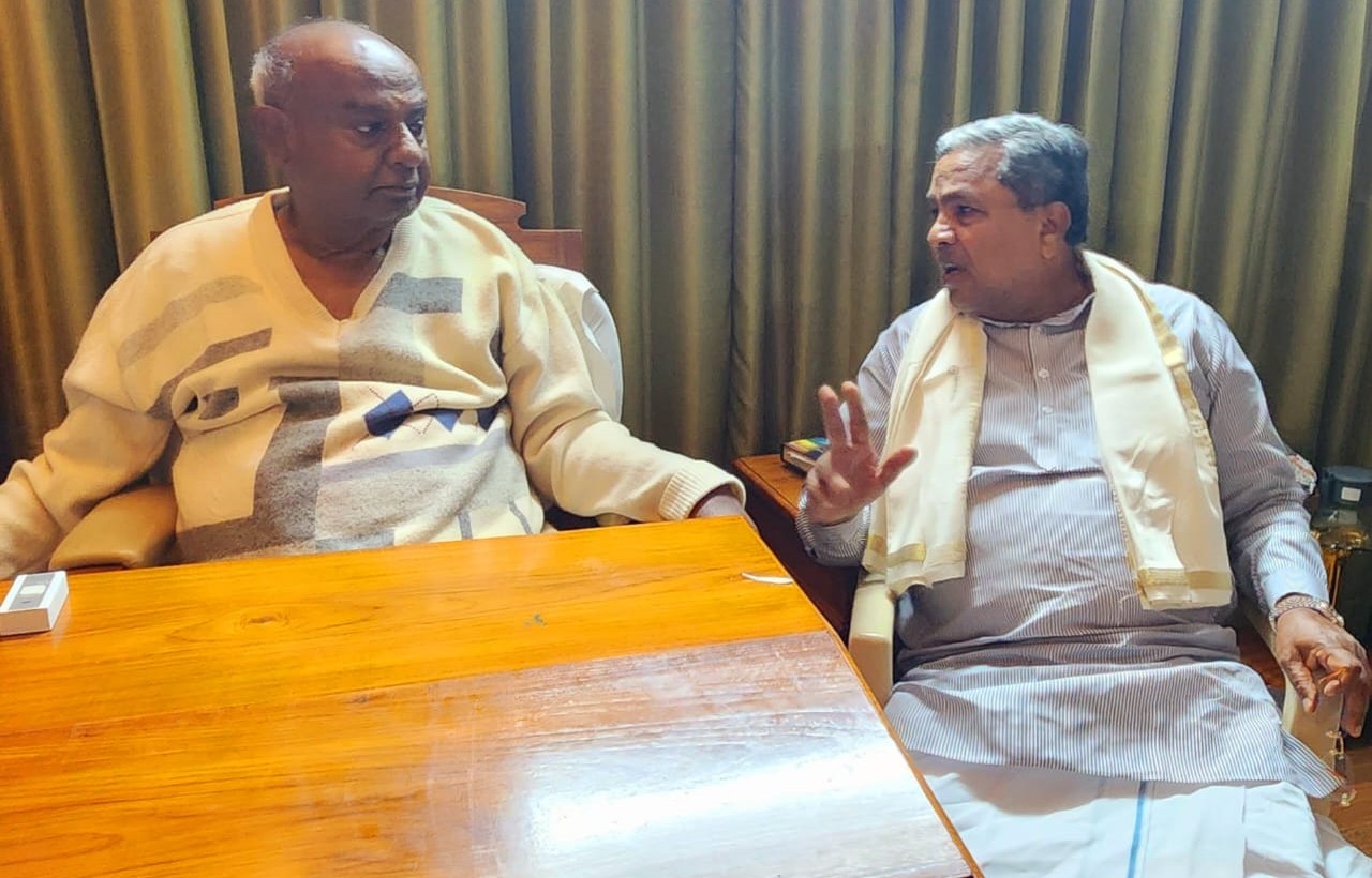 Deve Gowda and Siddaramaiah