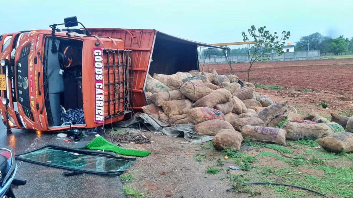 Lorry lost control and flipped