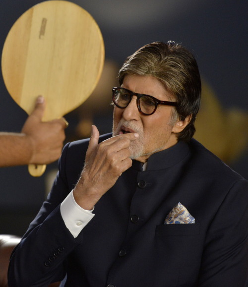 Big B resumes work after rib injury