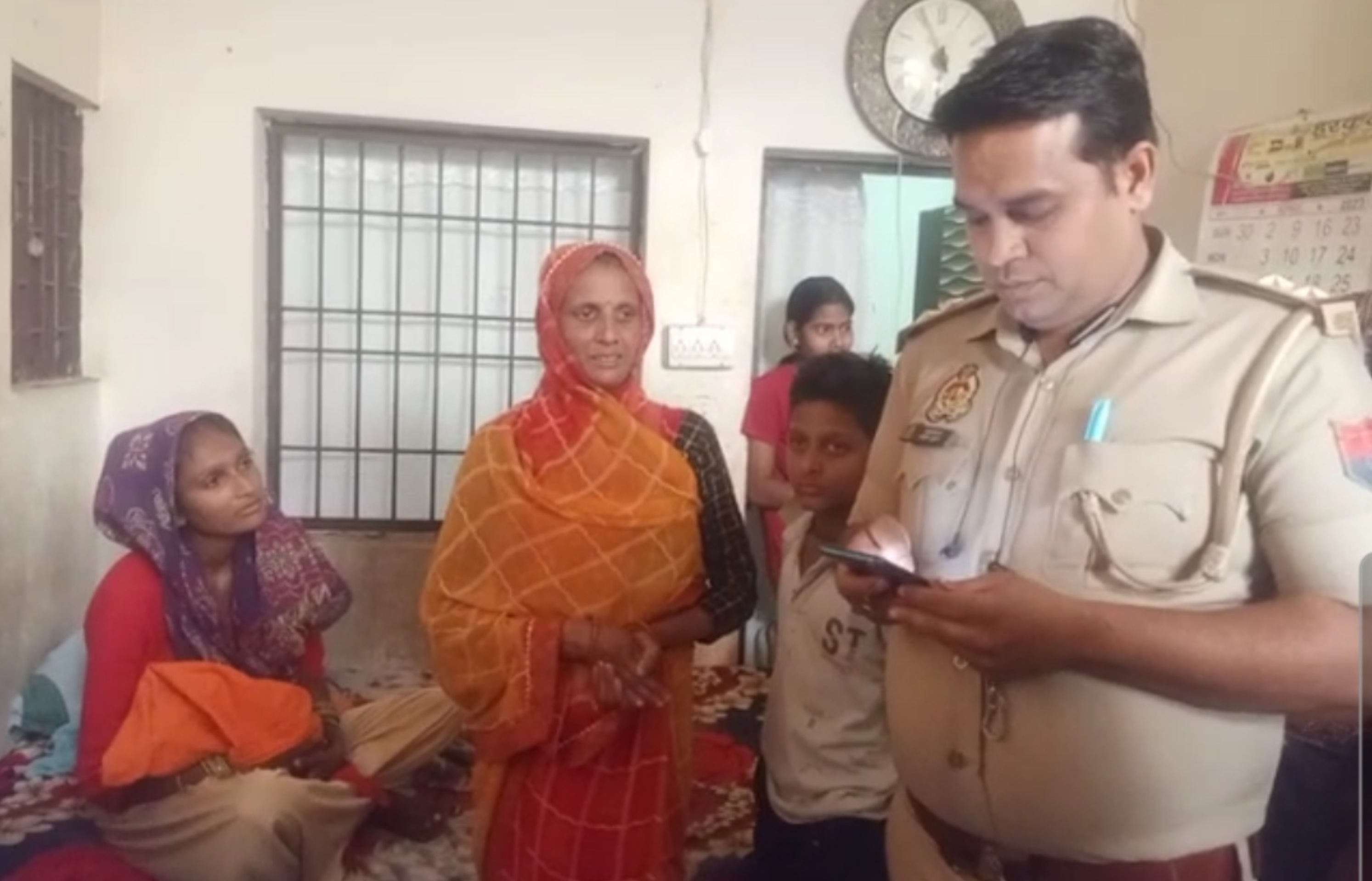 woman gave property to abandoned child in aligarh