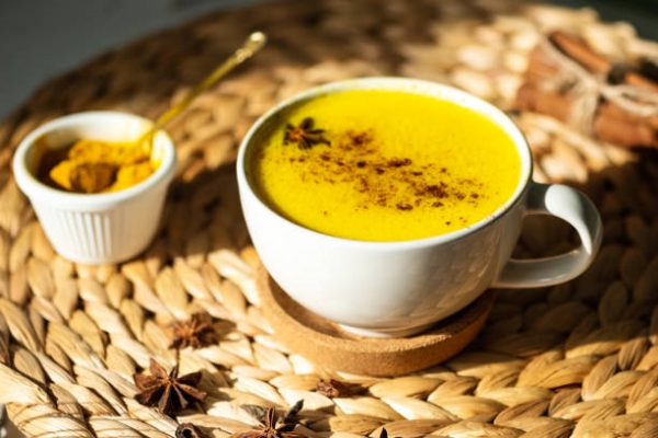 Haldi Doodh