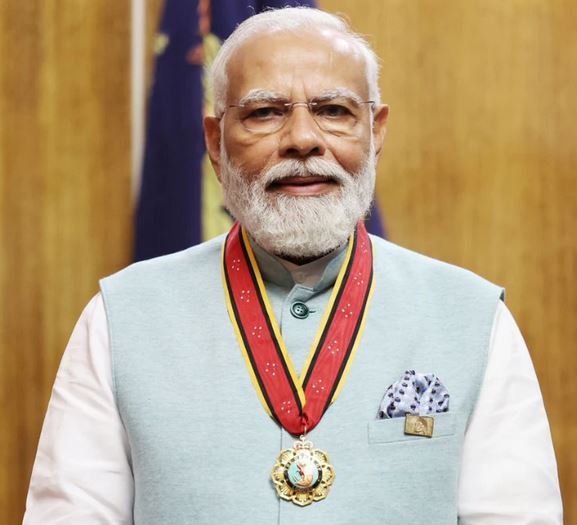 papua new guineas highest civilian award to pm modi