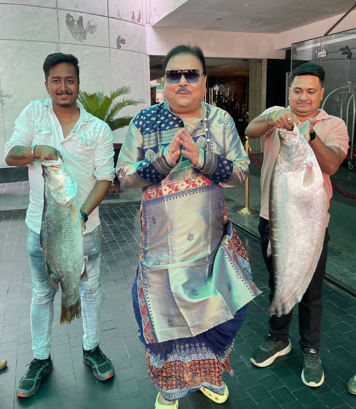 Madan Mitra on Jamai Shasthi