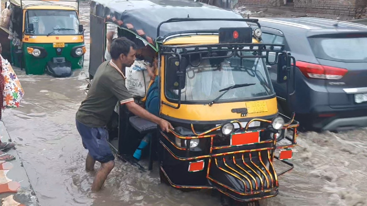 Waterlogging due to rain in Bhiwani