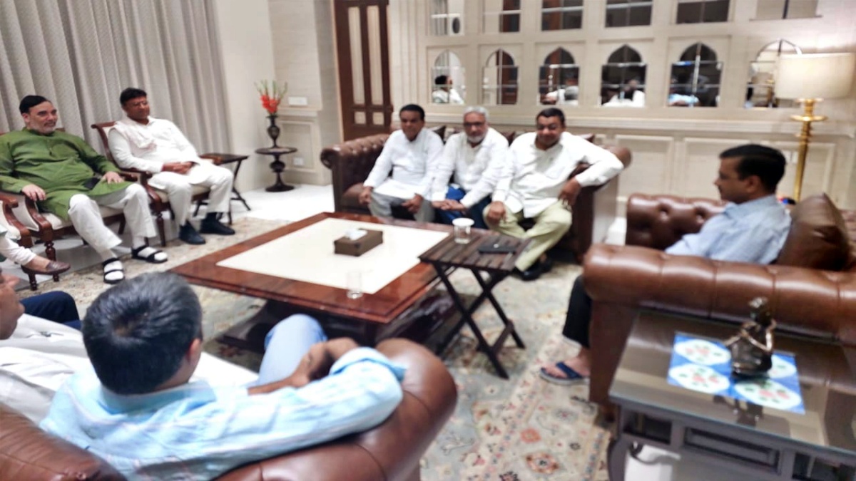 Arvind Kejriwal meeting with Haryana AAP office bearers