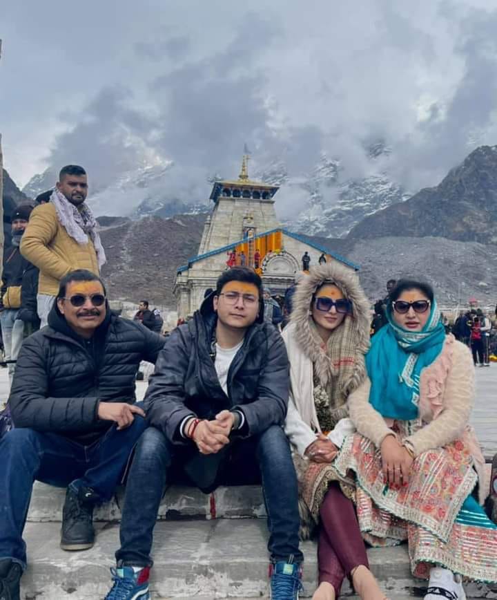 Celebrity in Kedarnath Dham