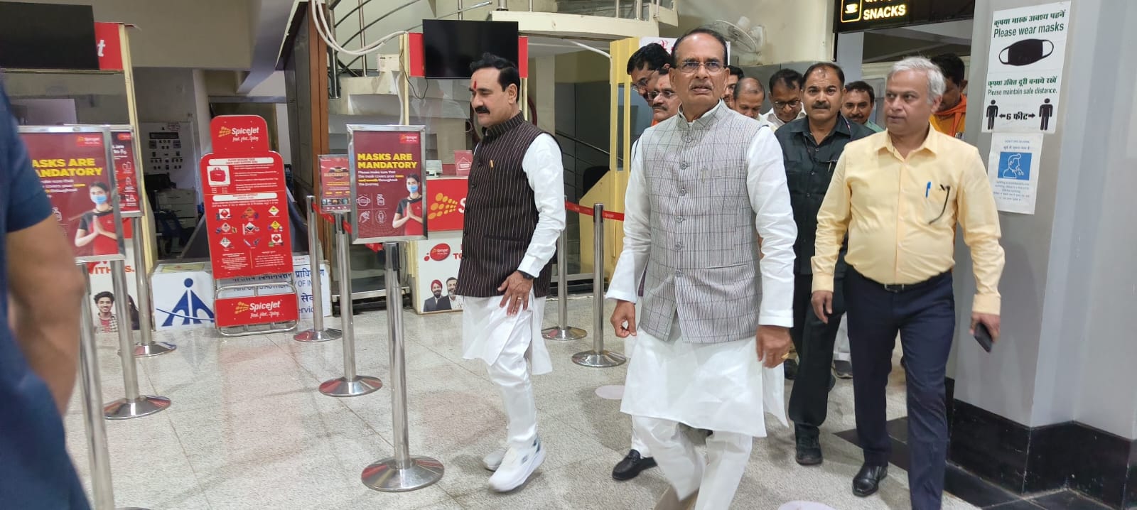 CM Shivraj and Narottam Mishra reached Gwalior