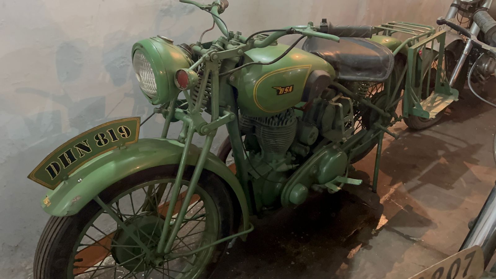 gujarat-desai-family old bikes