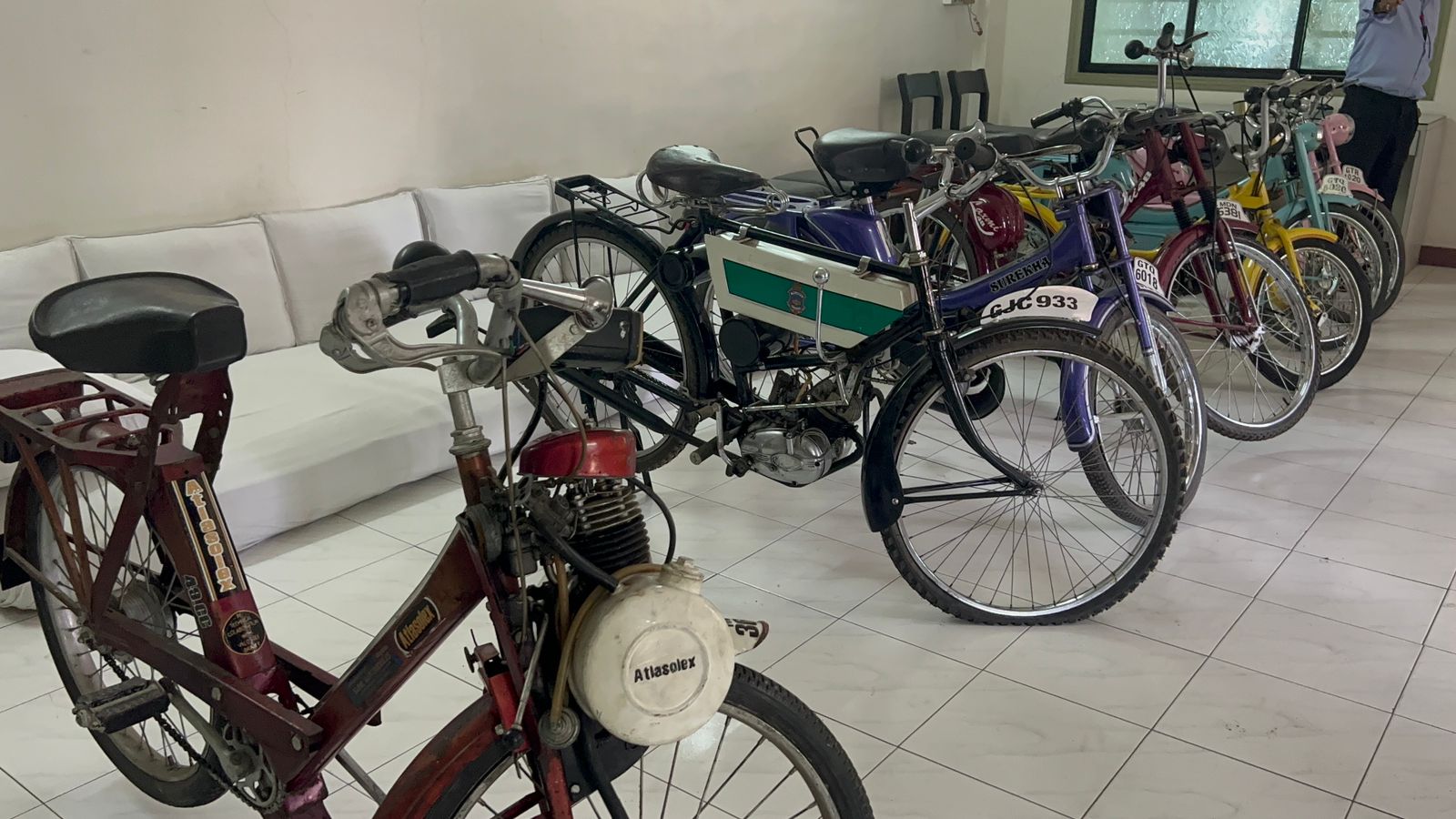 gujarat-desai-family old bikes