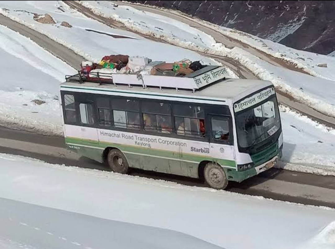 HRTC bus service started on Delhi-Leh route